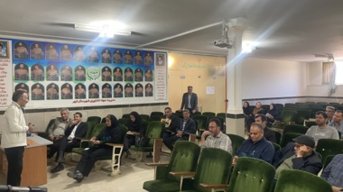همکاری محققین مرکز تحقیقات کشاورزی زنجان در برگزاری نهمین کاروان ترویجی کشور با عنوان ترویج الگوی کاشت محصولات زراعی با رویکرد تغییر اقلیم